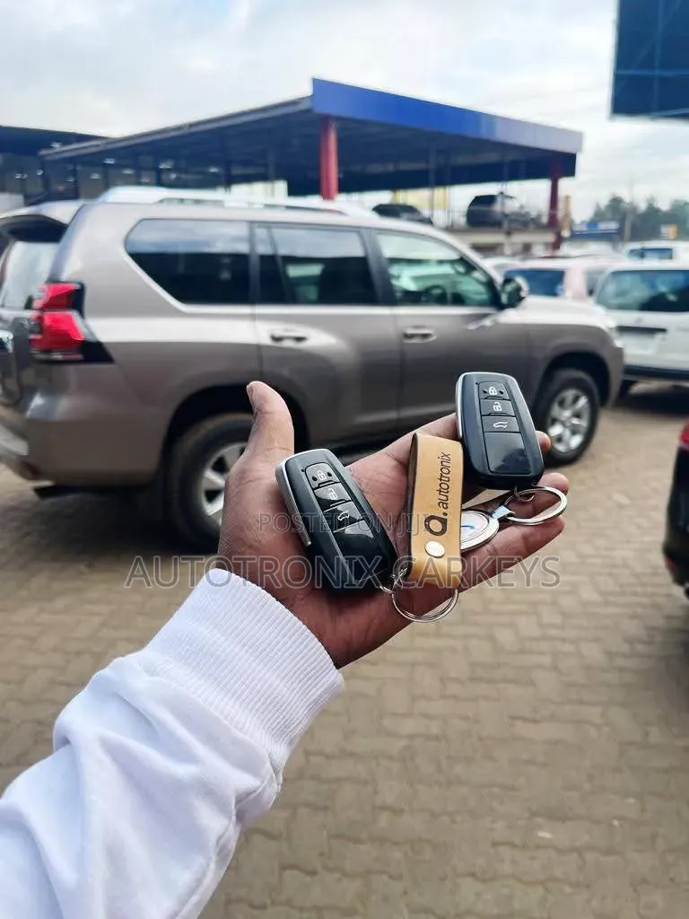 Toyota Landcruiser Car Keys Programming Replacement