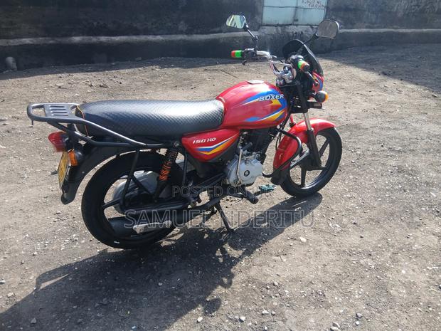 Bajaj Boxer 150 UG 2023 Red