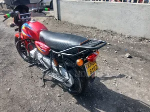 Bajaj Boxer 150 UG 2023 Red