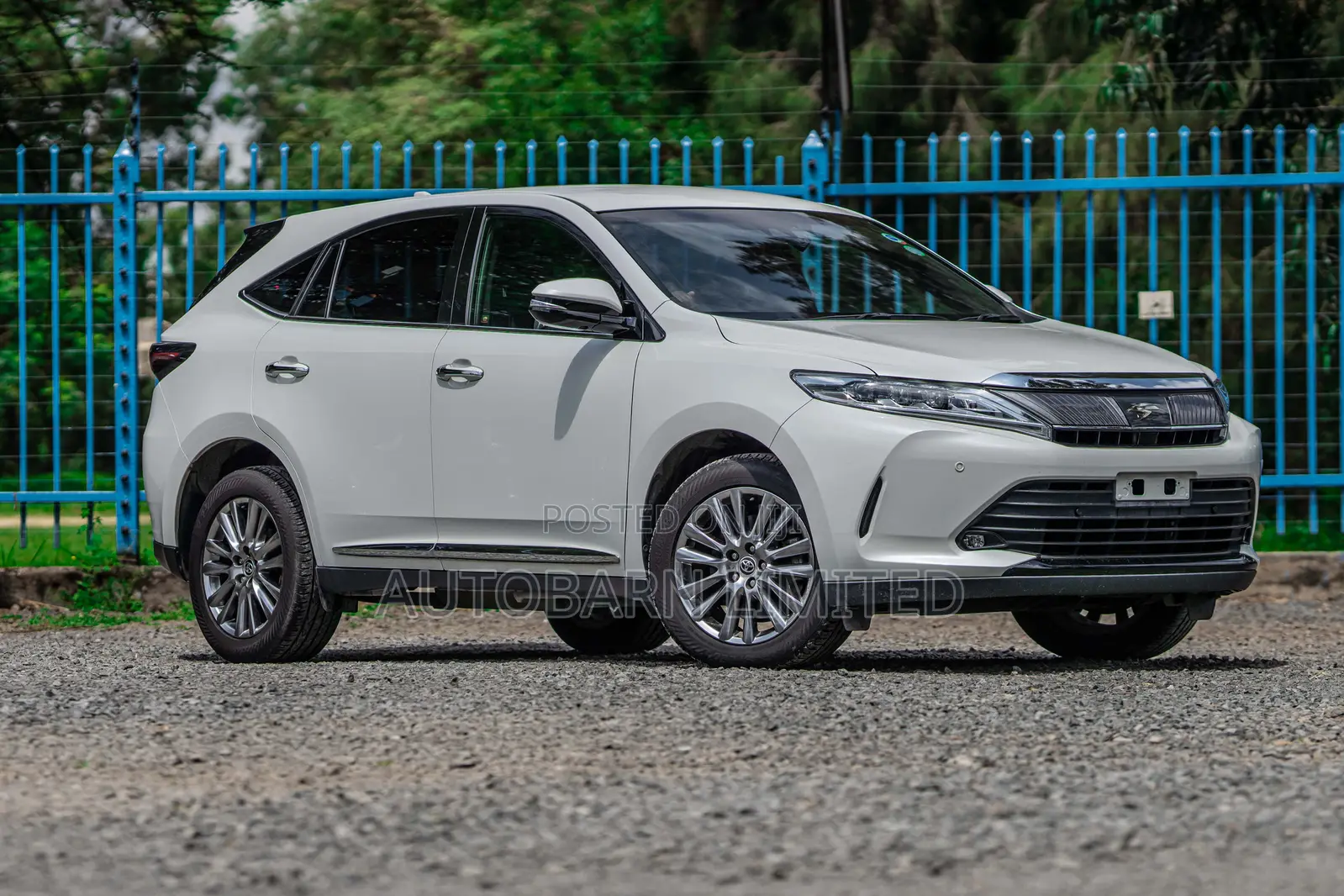 Toyota Harrier 2.0 2020 White