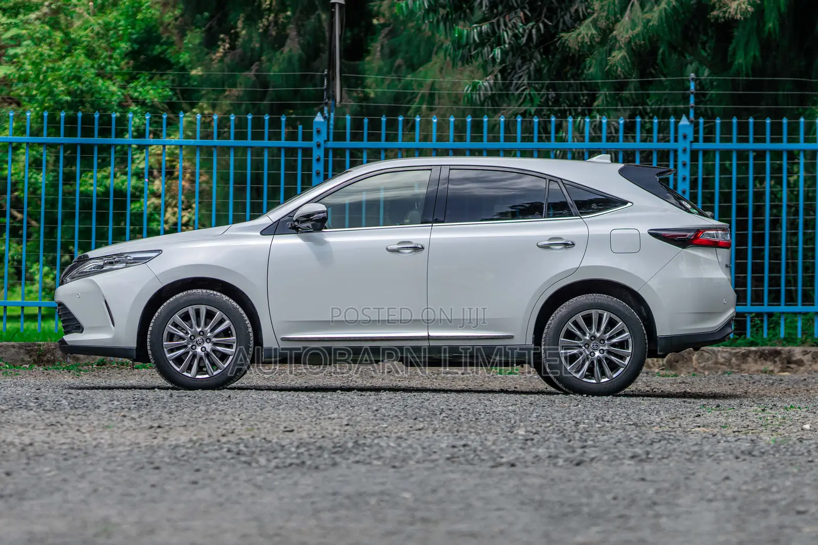 Toyota Harrier 2.0 2020 White
