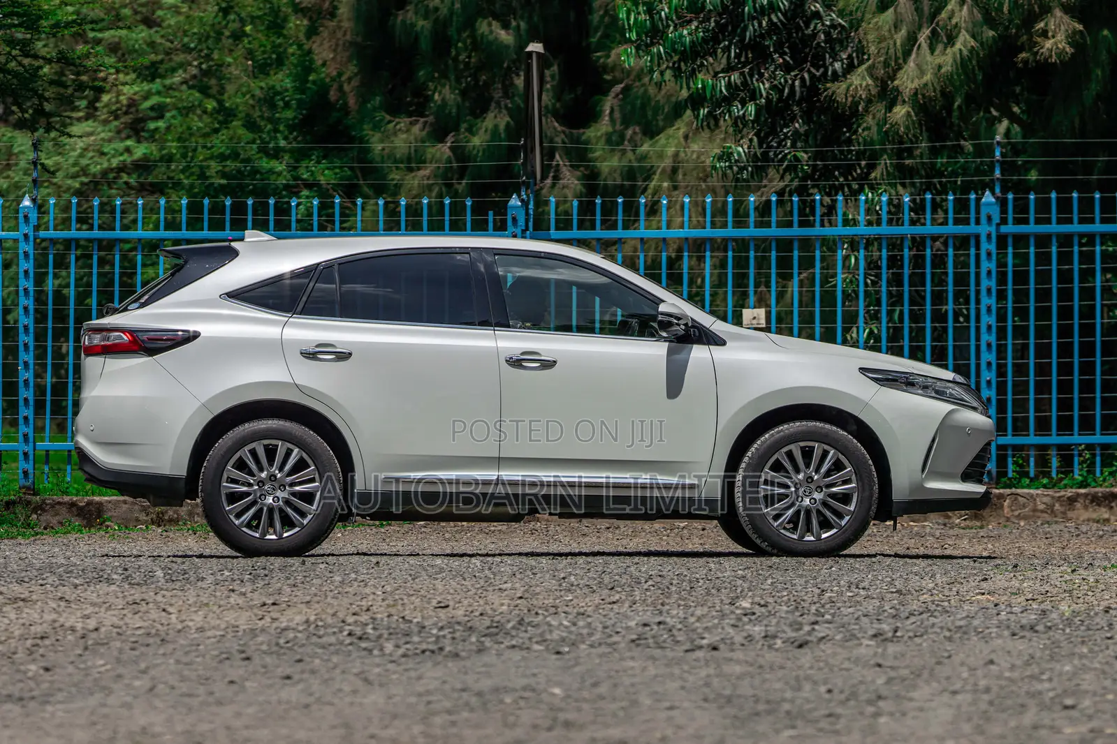 Toyota Harrier 2.0 2020 White