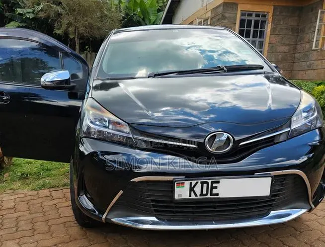 Toyota Vitz 2014 Black