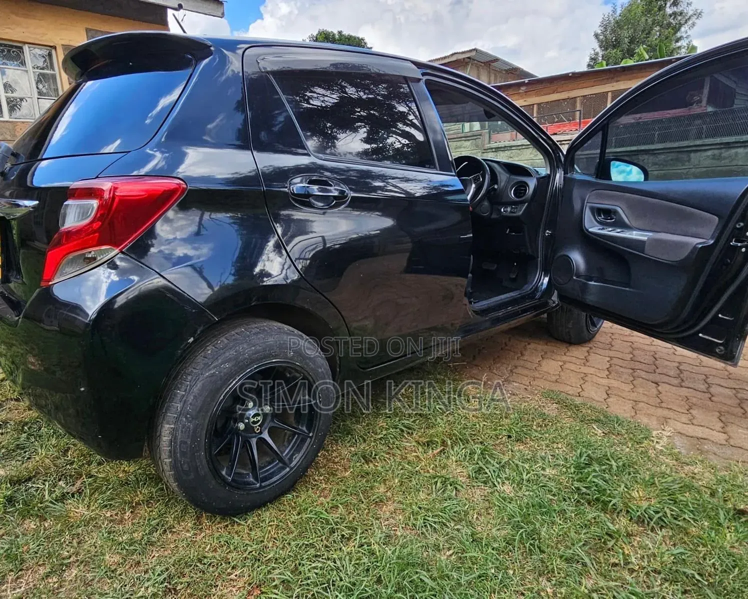 Toyota Vitz 2014 Black