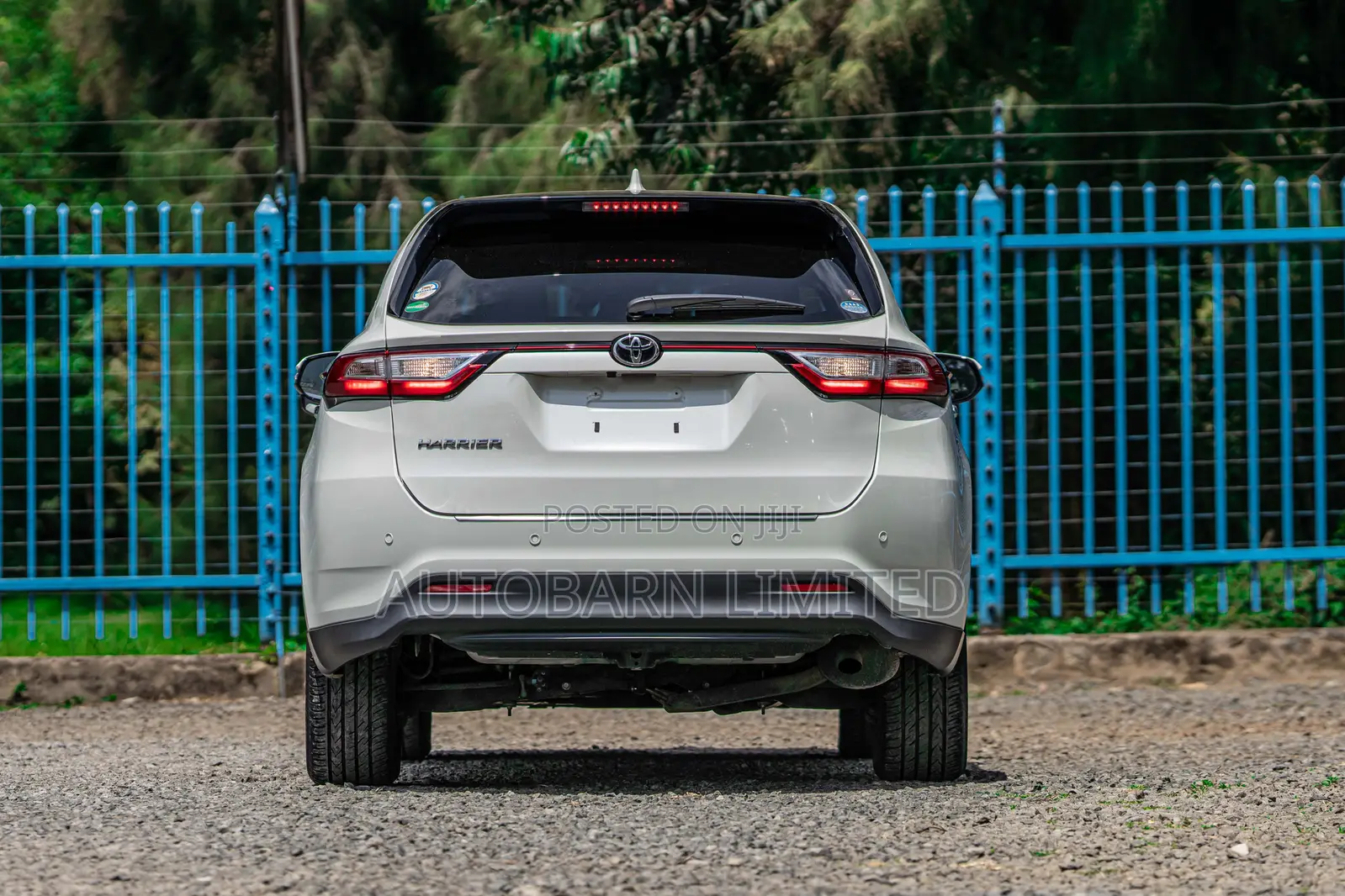 Toyota Harrier 2.0 2020 White