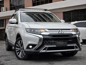 Mitsubishi Outlander 2019 White