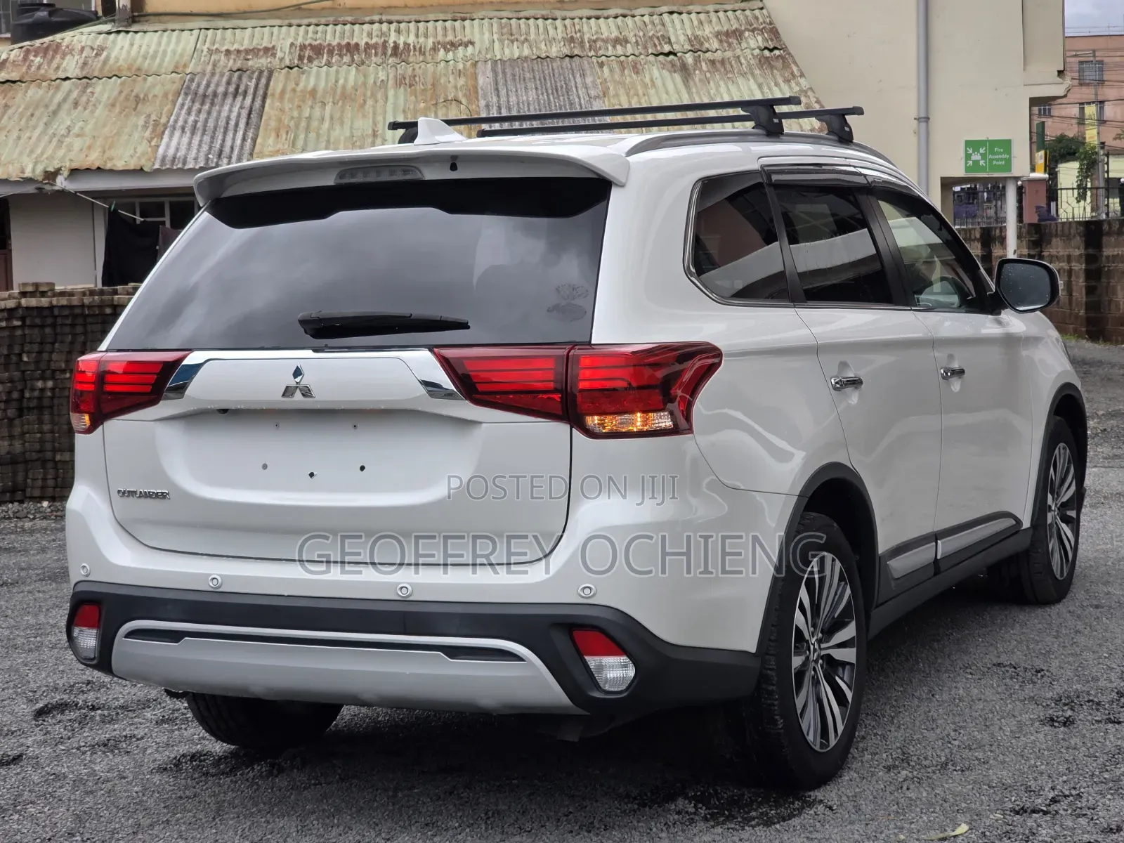 Mitsubishi Outlander 2019 White