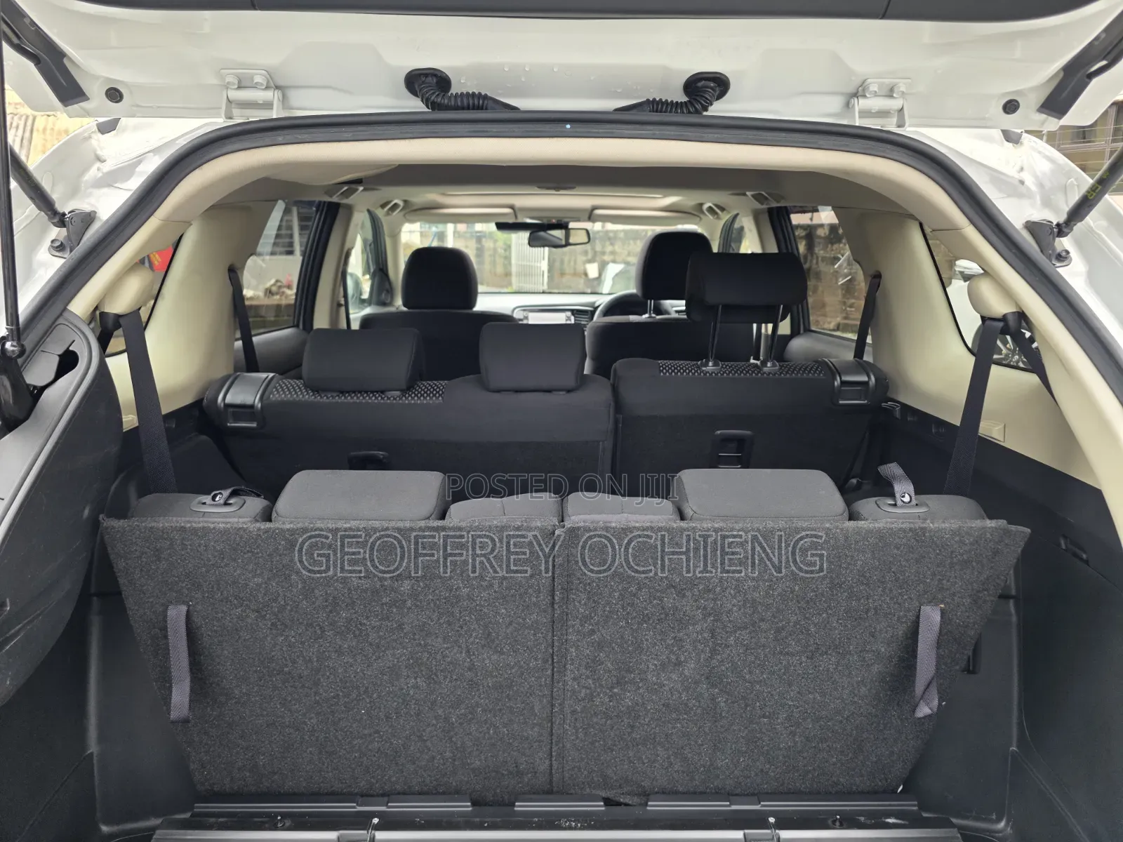Mitsubishi Outlander 2019 White