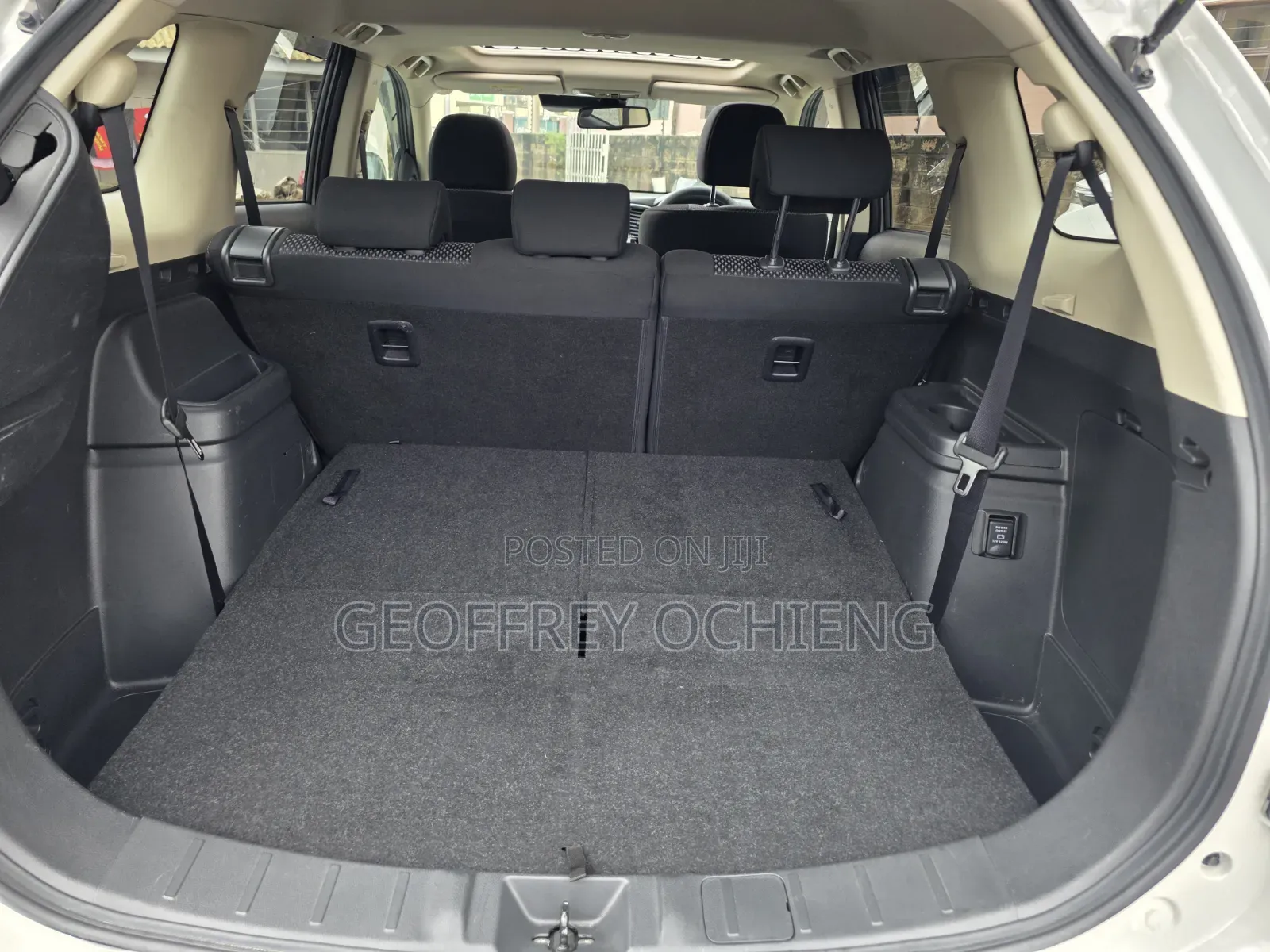 Mitsubishi Outlander 2019 White