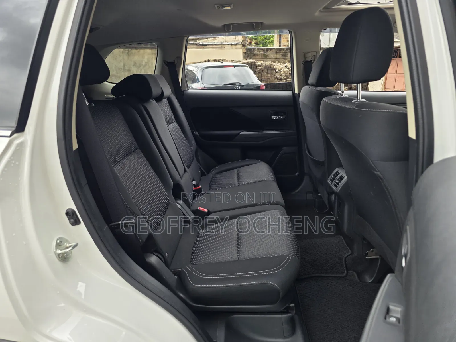Mitsubishi Outlander 2019 White