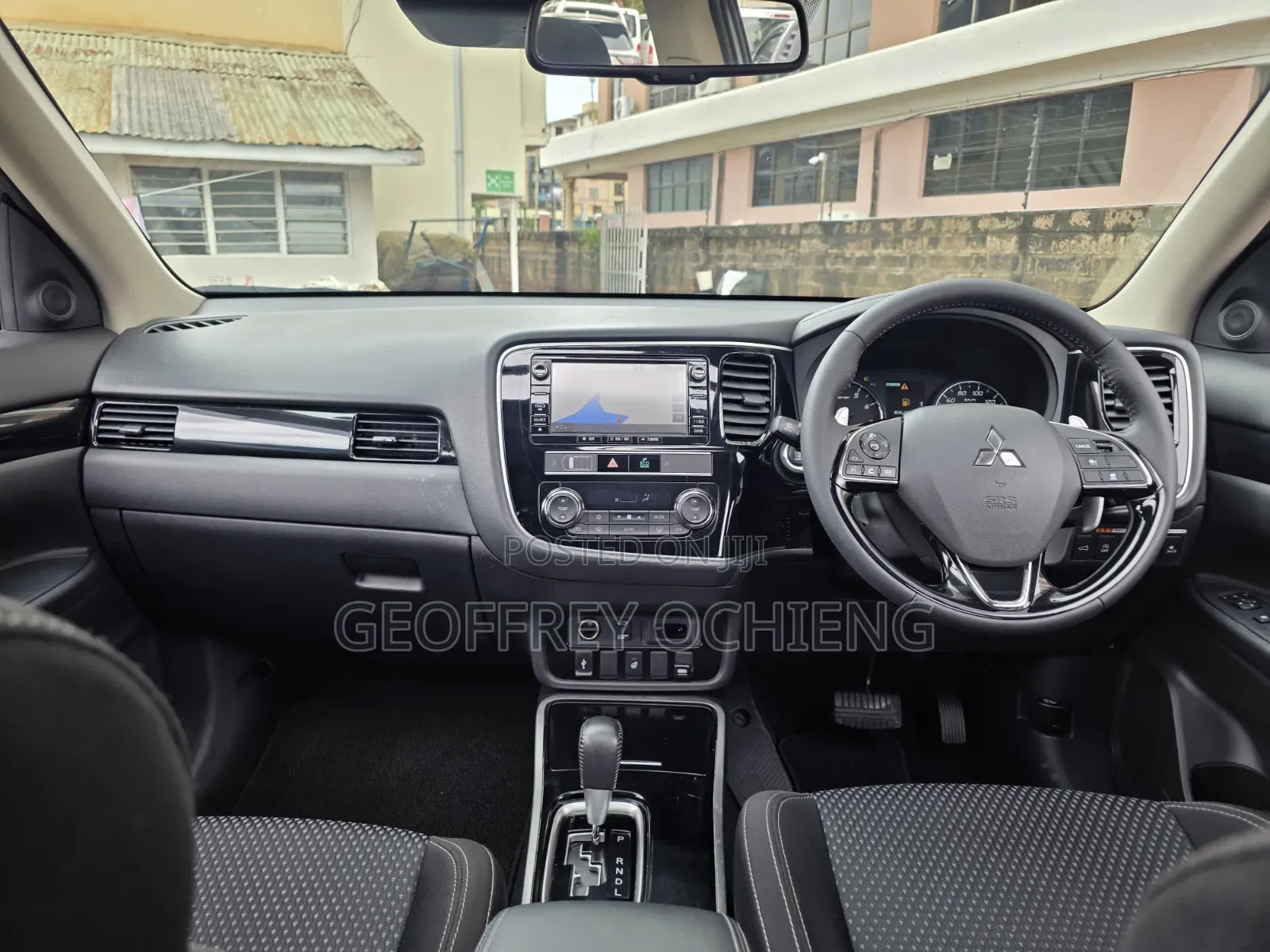 Mitsubishi Outlander 2019 White