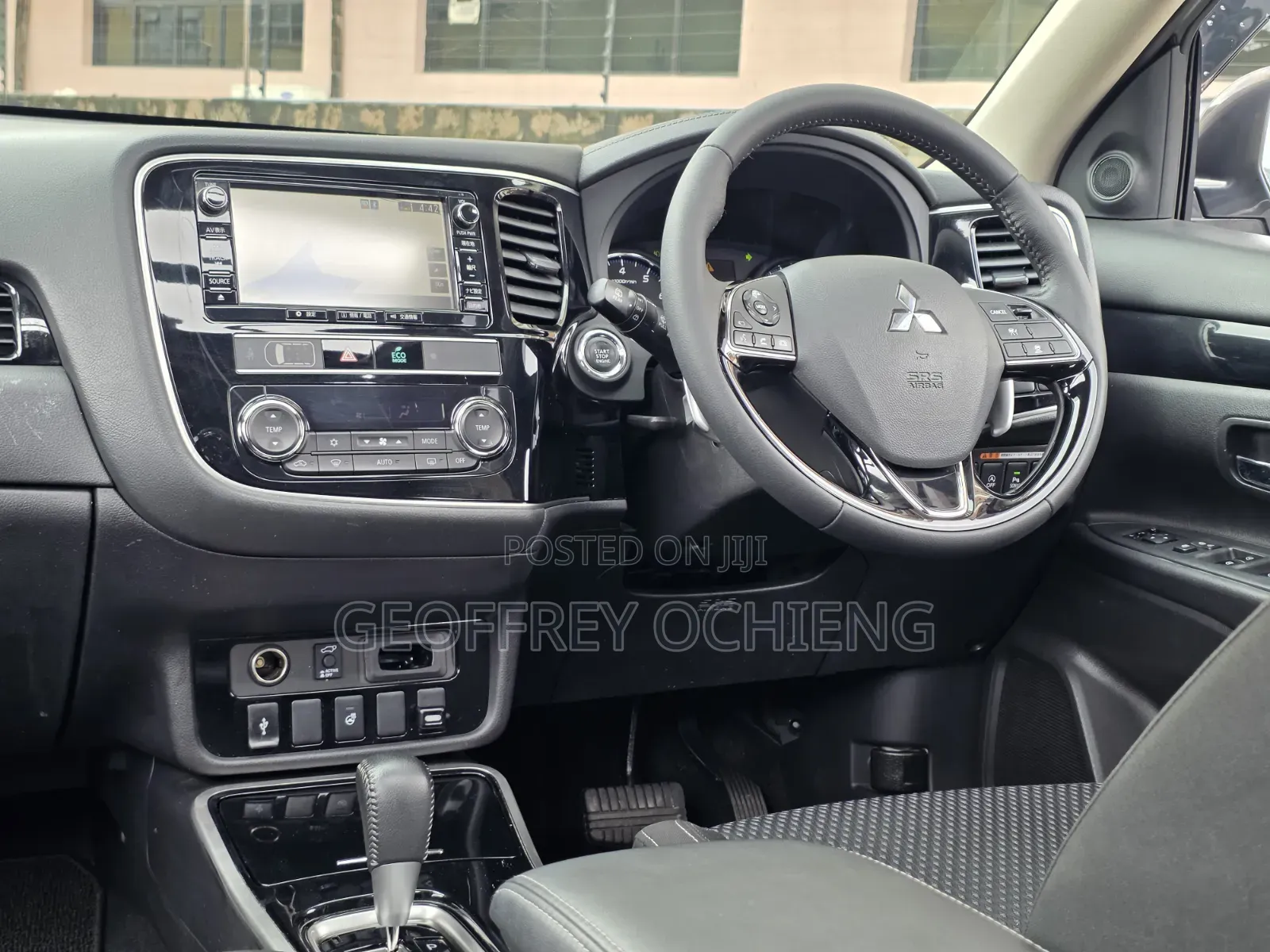 Mitsubishi Outlander 2019 White