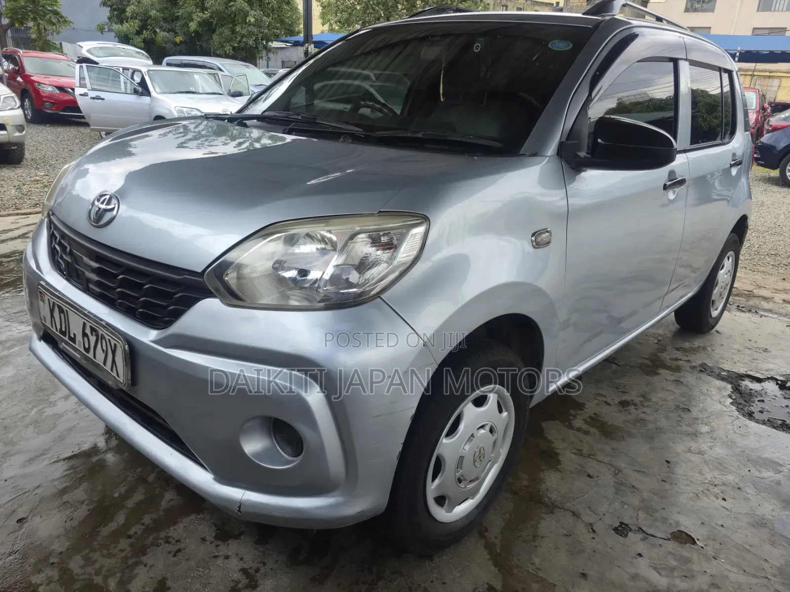 Toyota Passo 2016 Silver