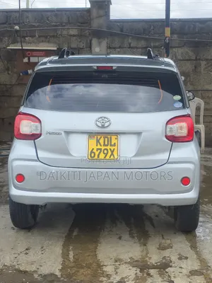 Toyota Passo 2016 Silver