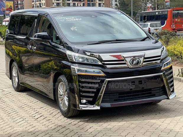 Toyota Vellfire 2019 Black - thumbnail 2