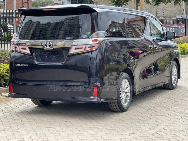 Toyota Vellfire 2019 Black - thumbnail 4