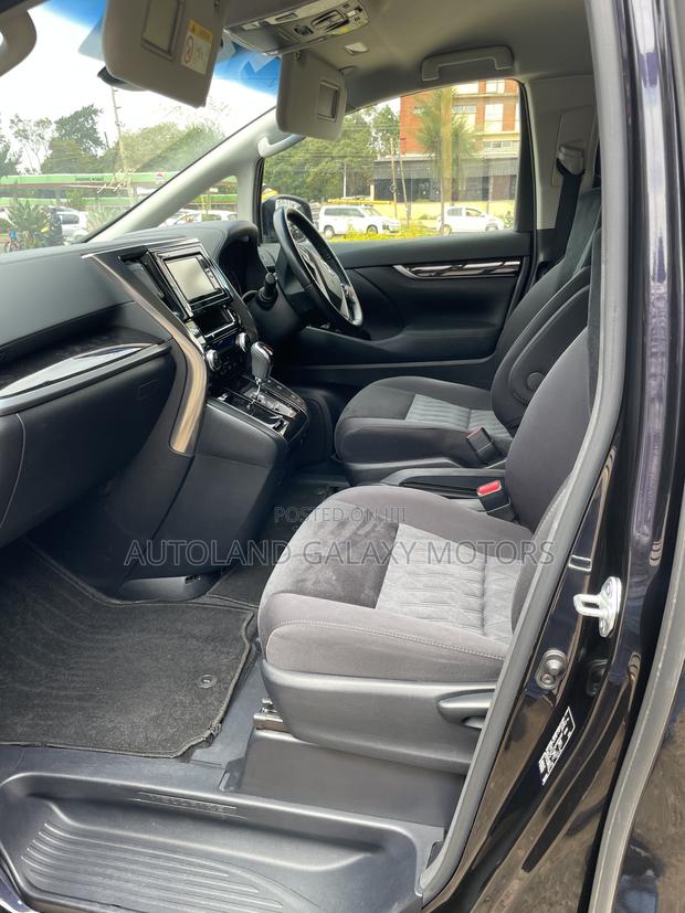 Toyota Vellfire 2019 Black - thumbnail 8