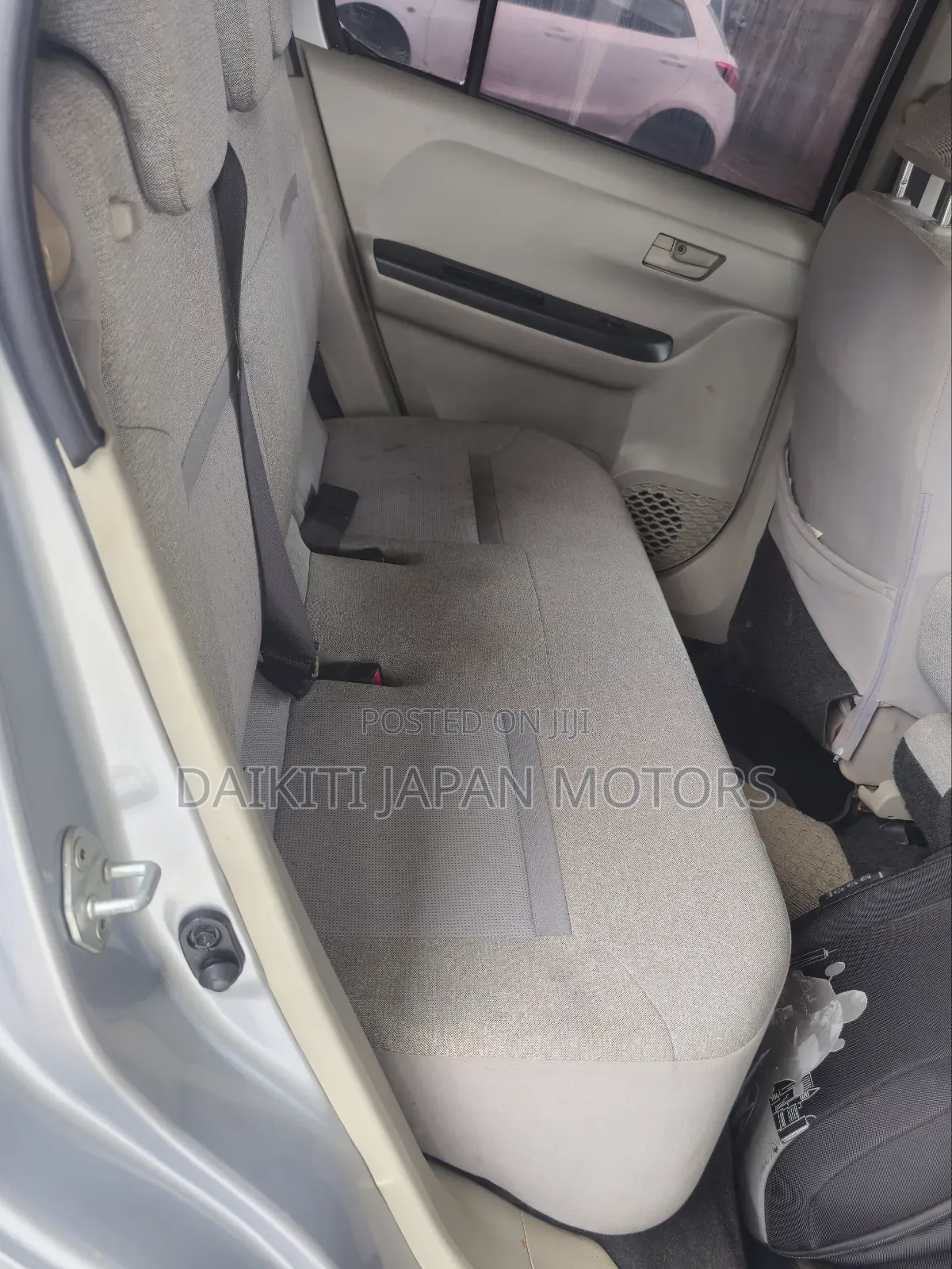 Toyota Passo 2016 Silver