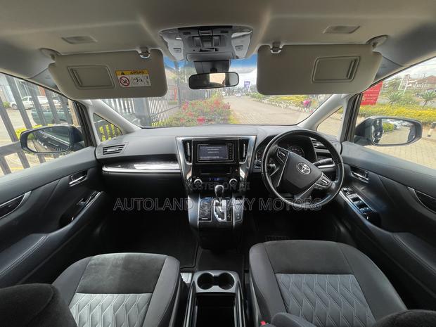 Toyota Vellfire 2019 Black - thumbnail 10