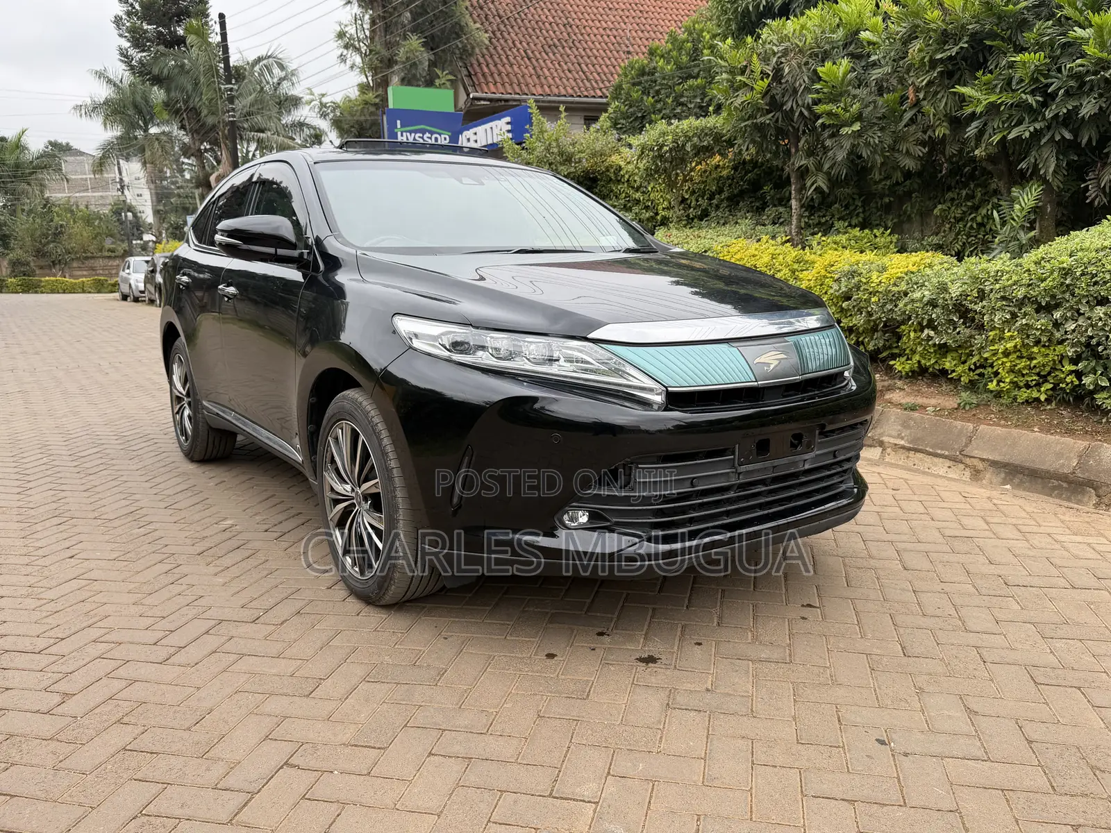 Toyota Harrier 2.0 2019 Black