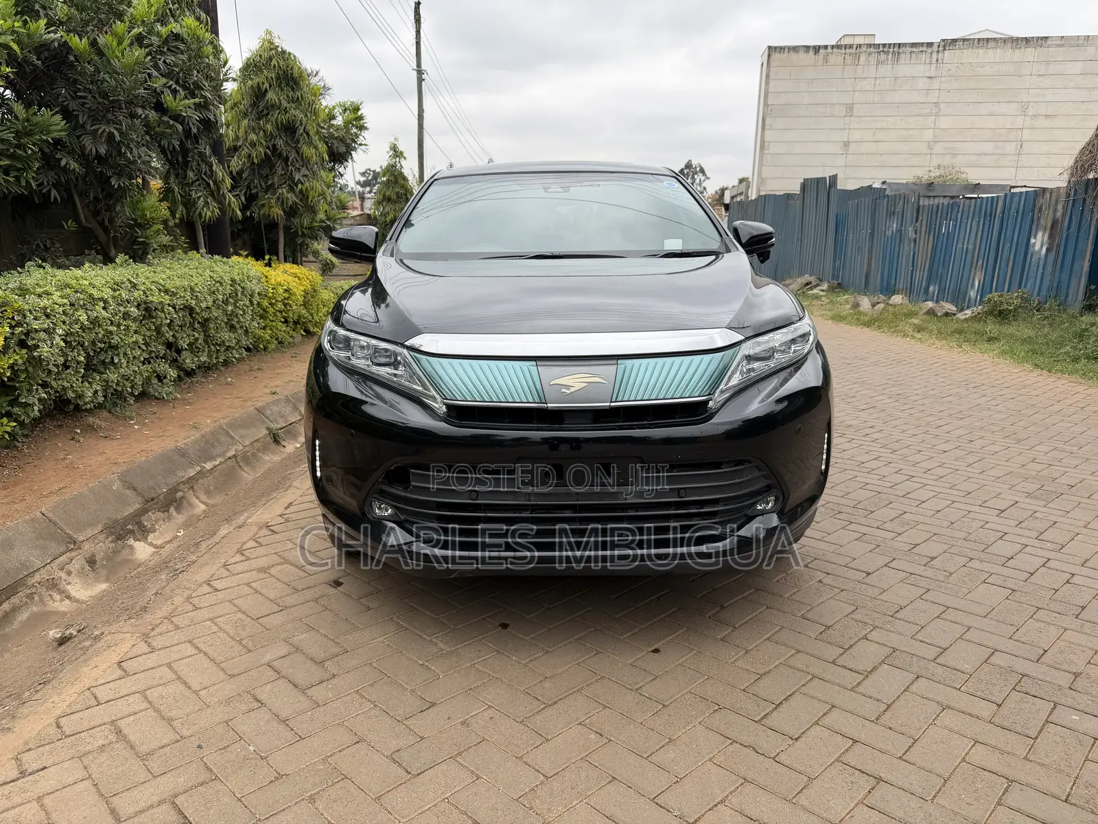 Toyota Harrier 2.0 2019 Black