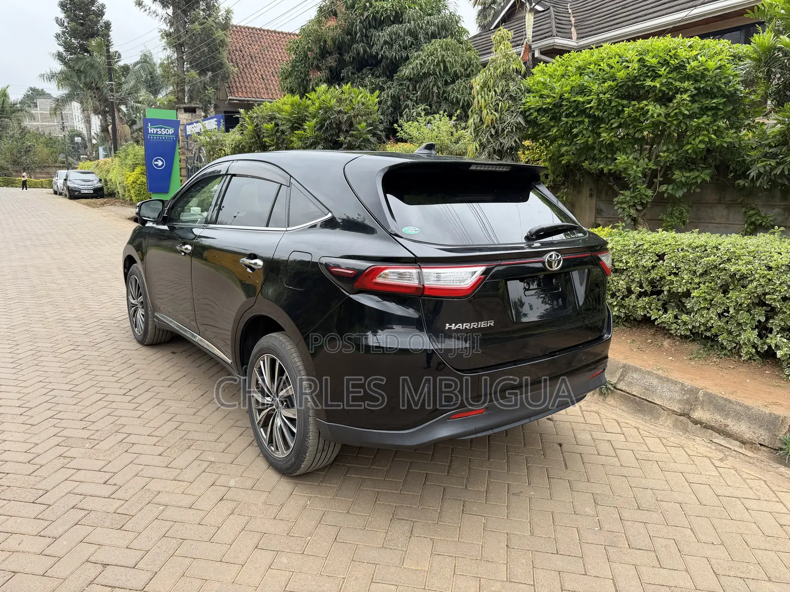 Toyota Harrier 2.0 2019 Black