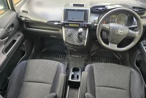 Toyota Wish 2012 White
