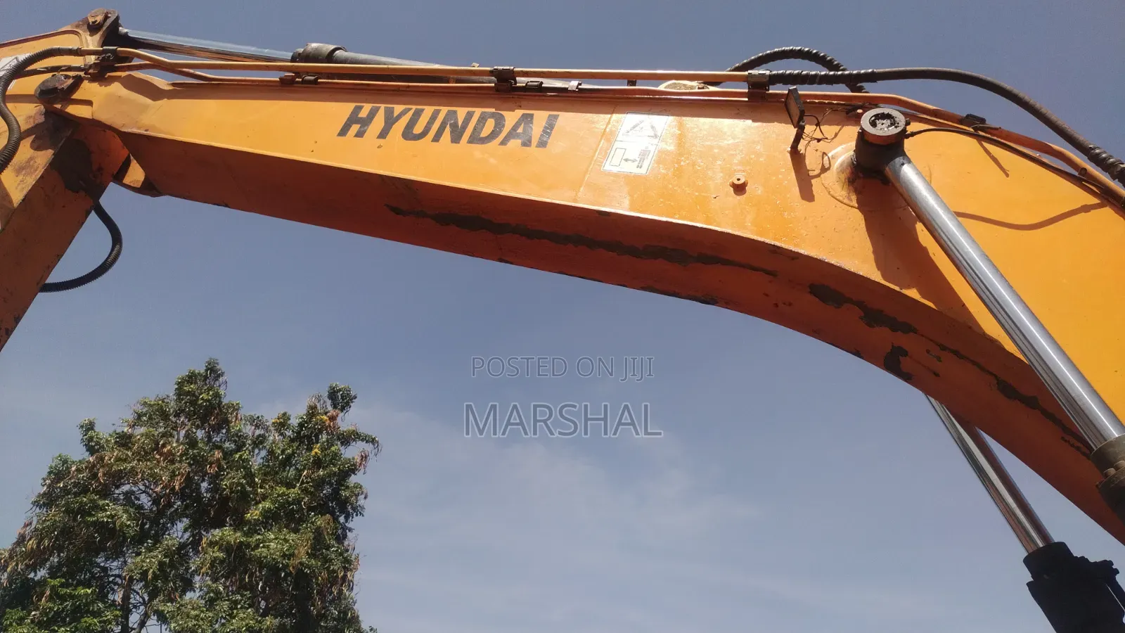 Hyundai 220 Excavator