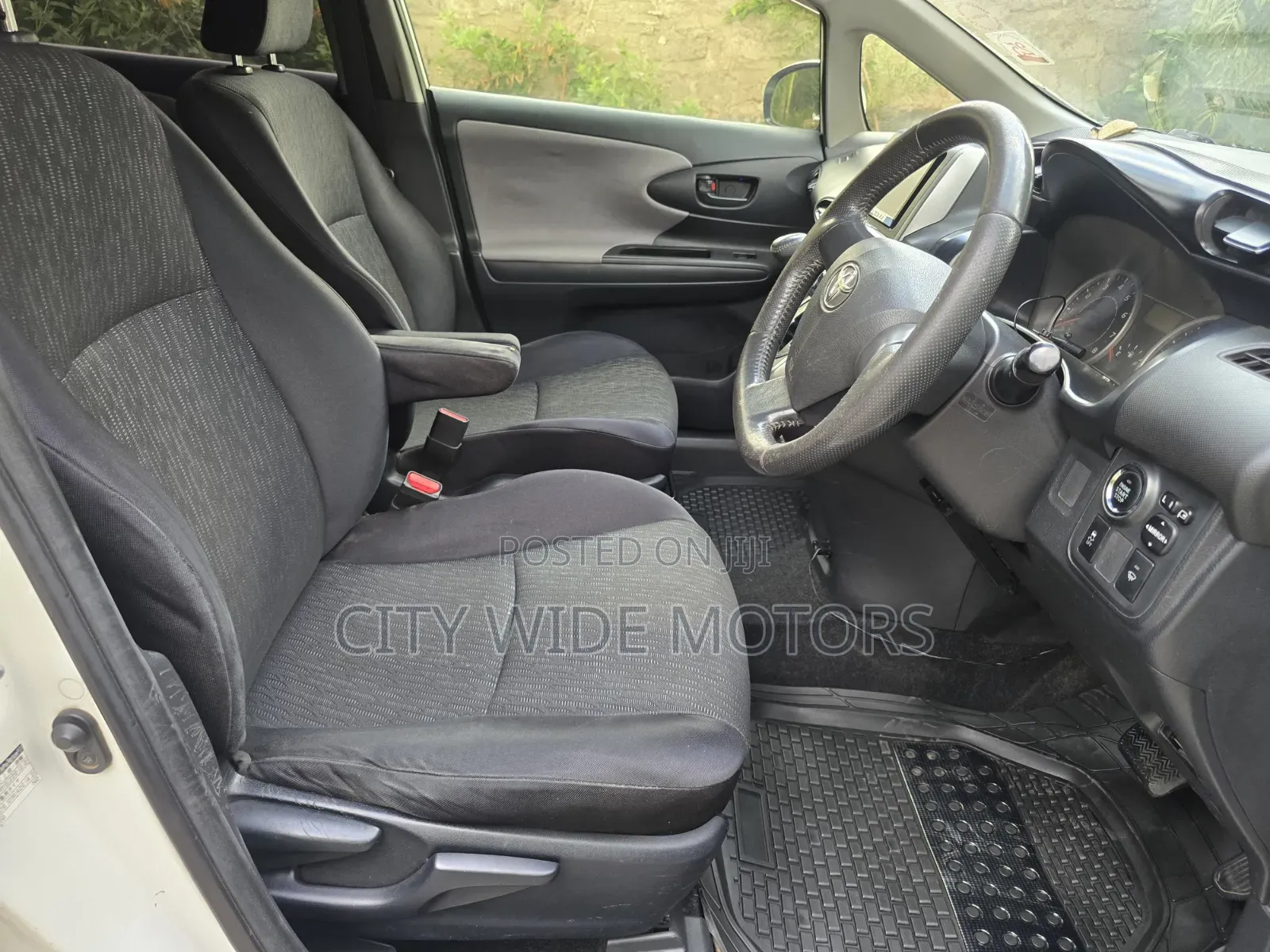 Toyota Wish 2012 White