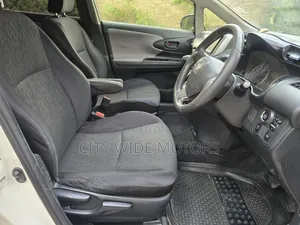 Toyota Wish 2012 White