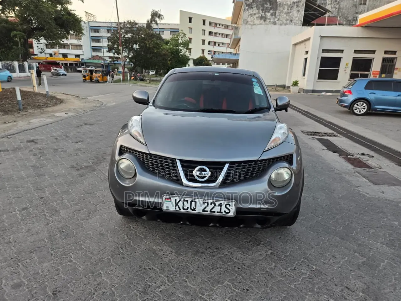 Nissan Juke 2011 Gray