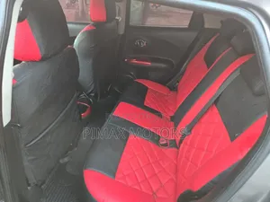 Nissan Juke 2011 Gray