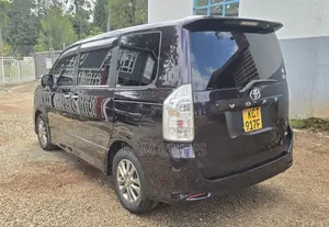Toyota Voxy 2012 Purple