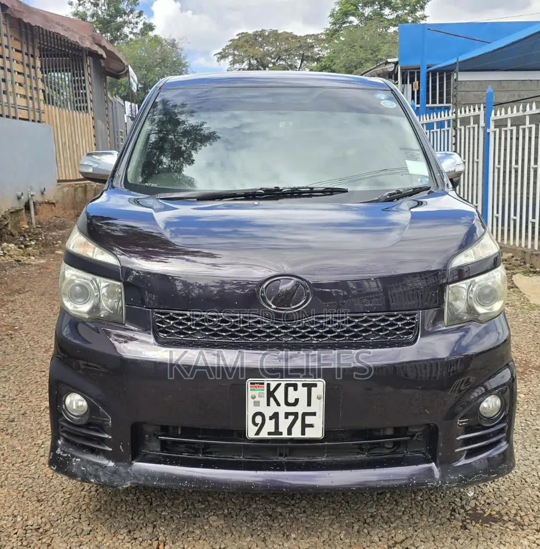 Toyota Voxy 2012 Purple