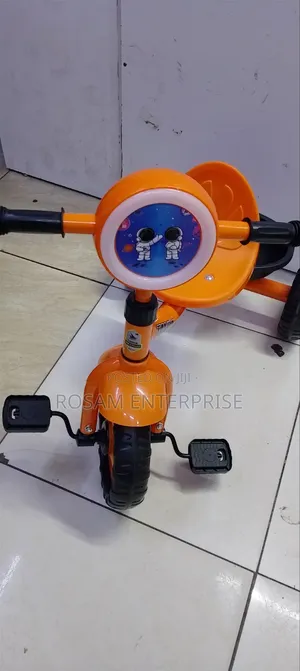 Tanda Kids Tricycle
