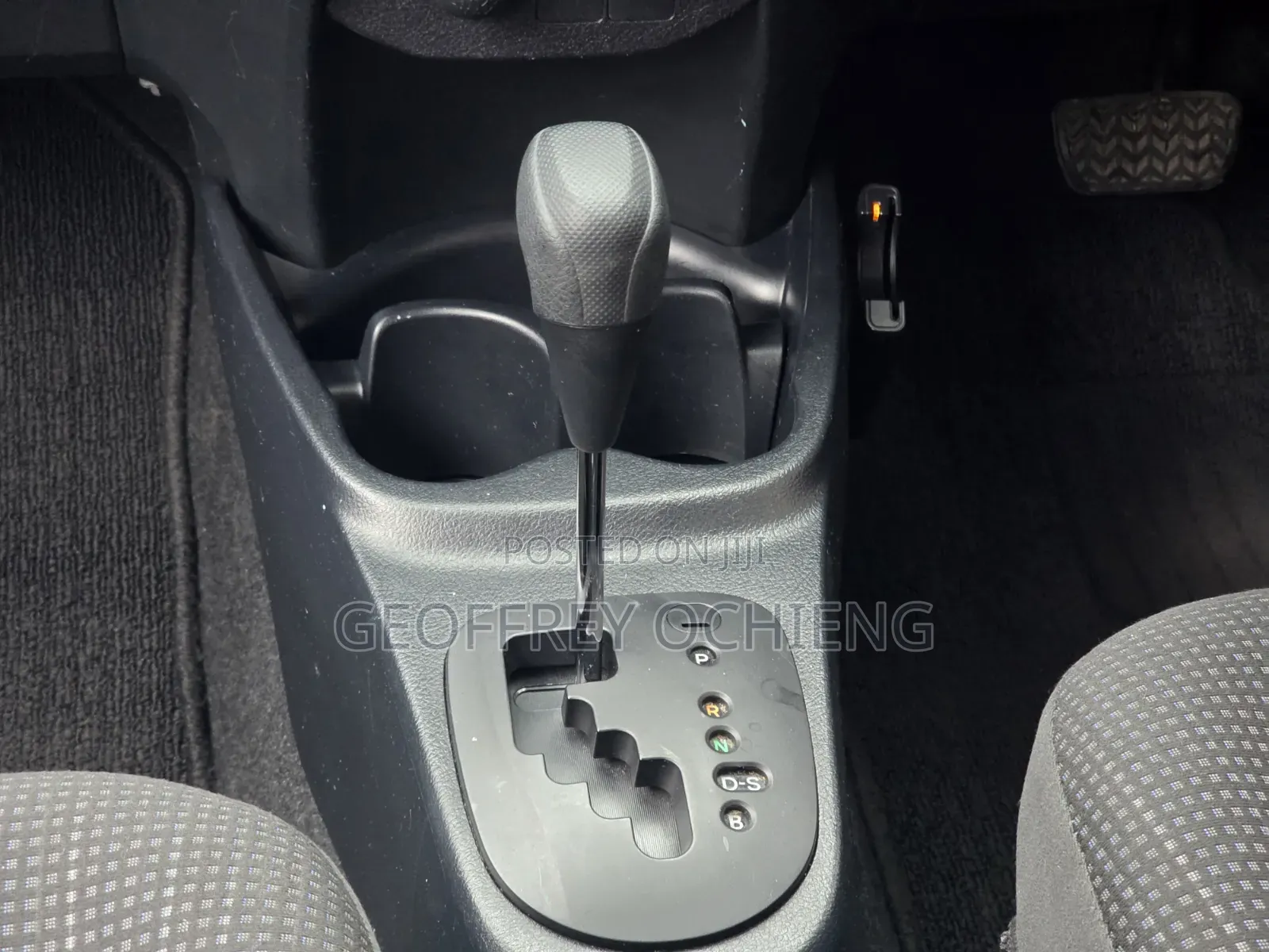 Toyota Vitz 2019 White
