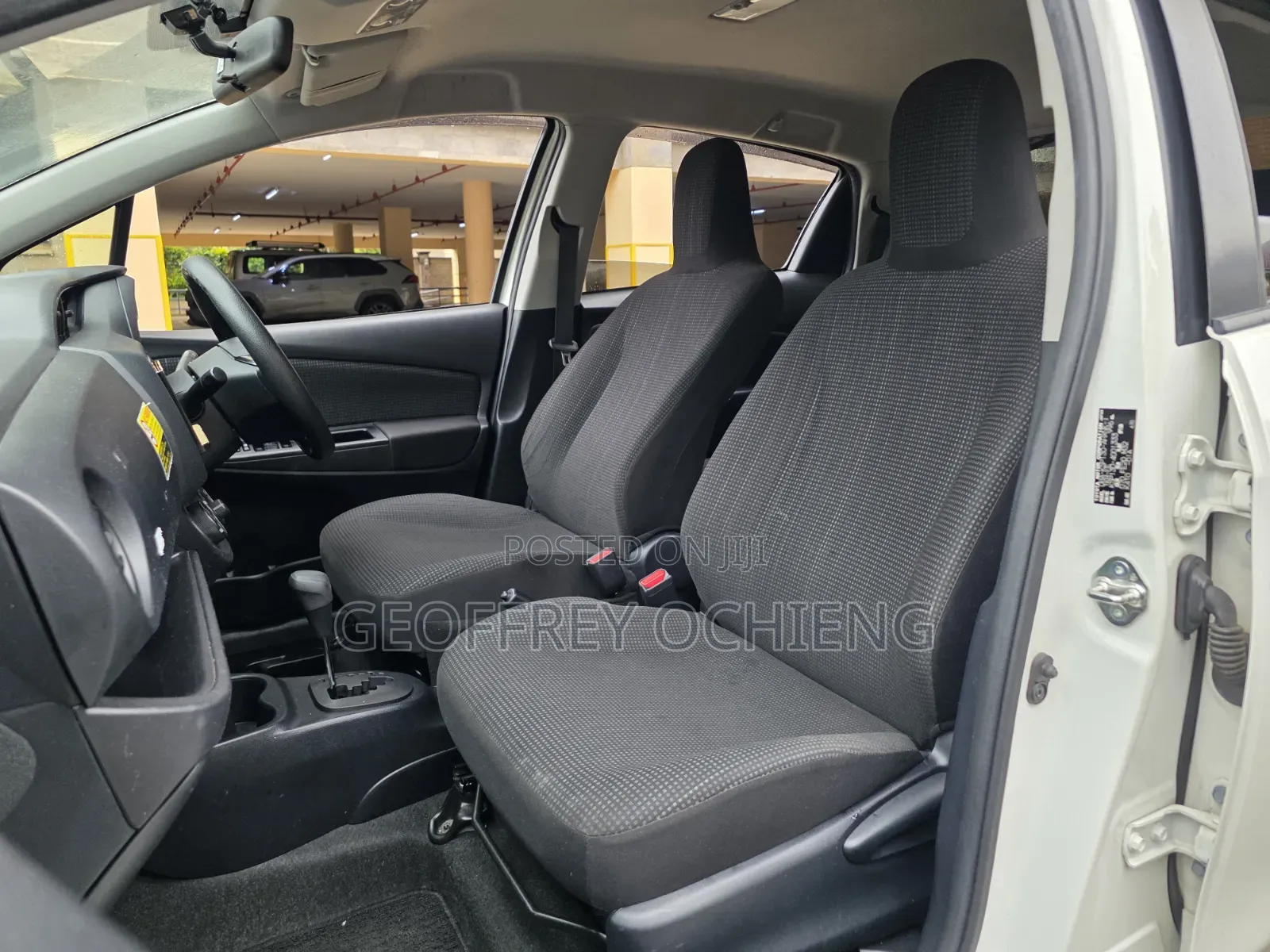 Toyota Vitz 2019 White