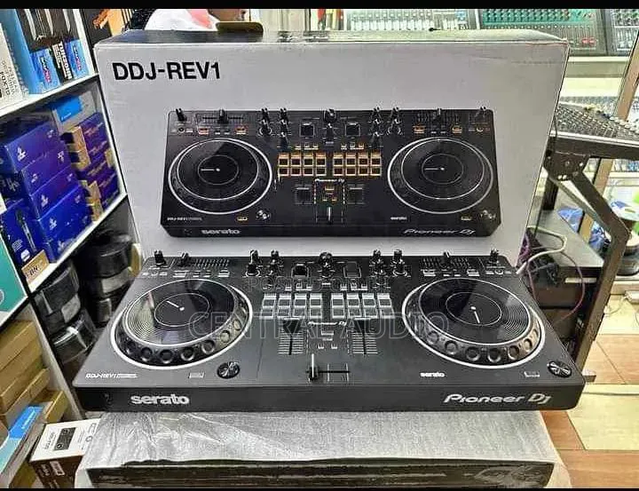 Pioneer DDJ Rev 1 Mixing Controller