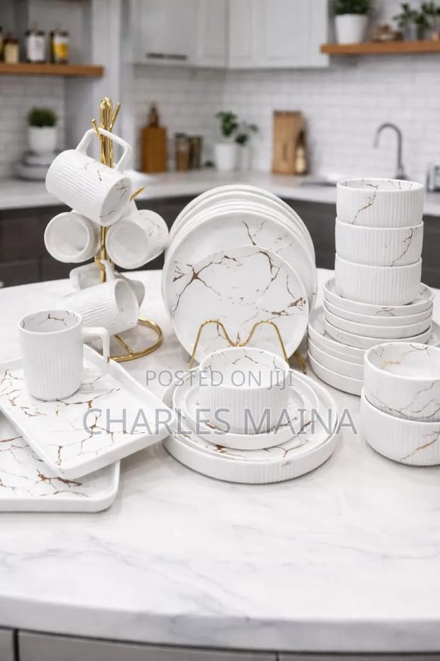 32pcs Matte Stoneware Dinner Set