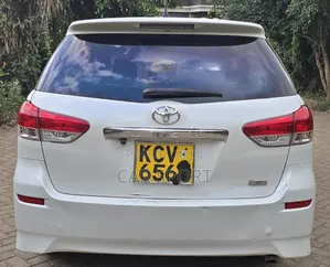 Toyota Wish 2012 White