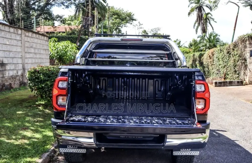 Toyota Hilux Revo Double Cab Deisel 2.8 AWD 2021 Black