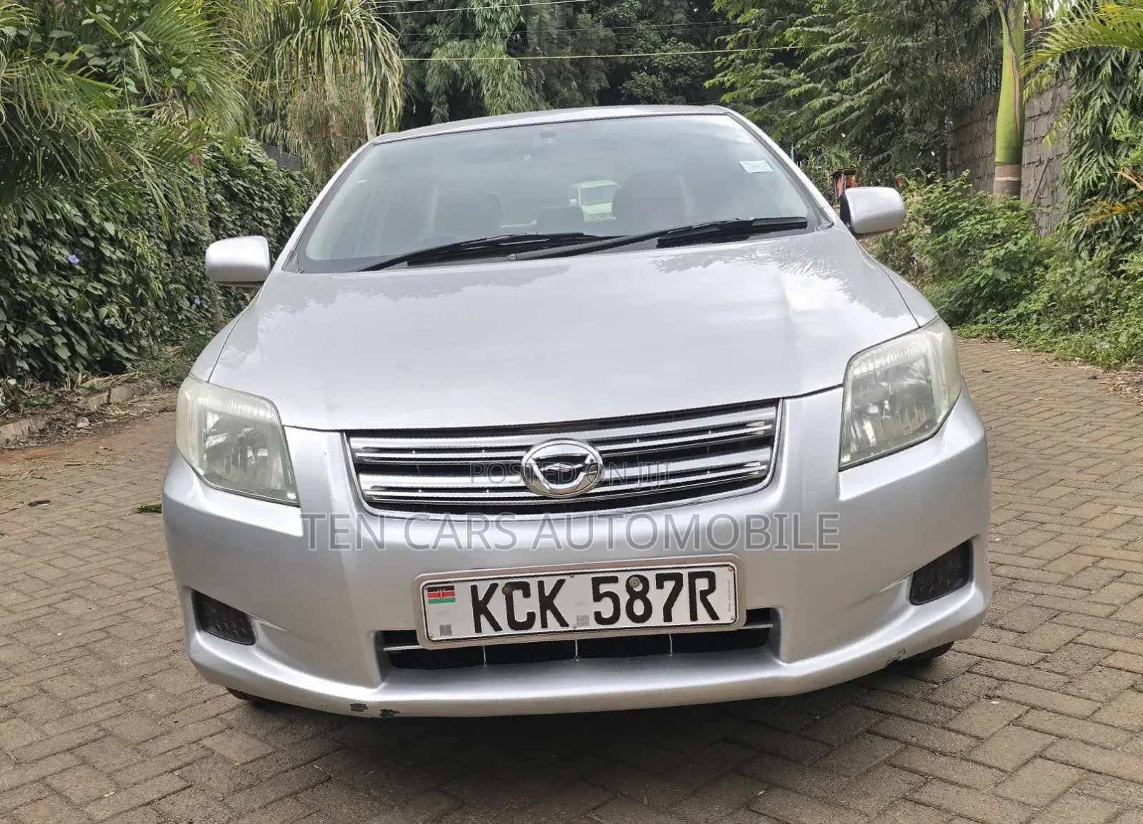 Toyota Axio 2009 Silver