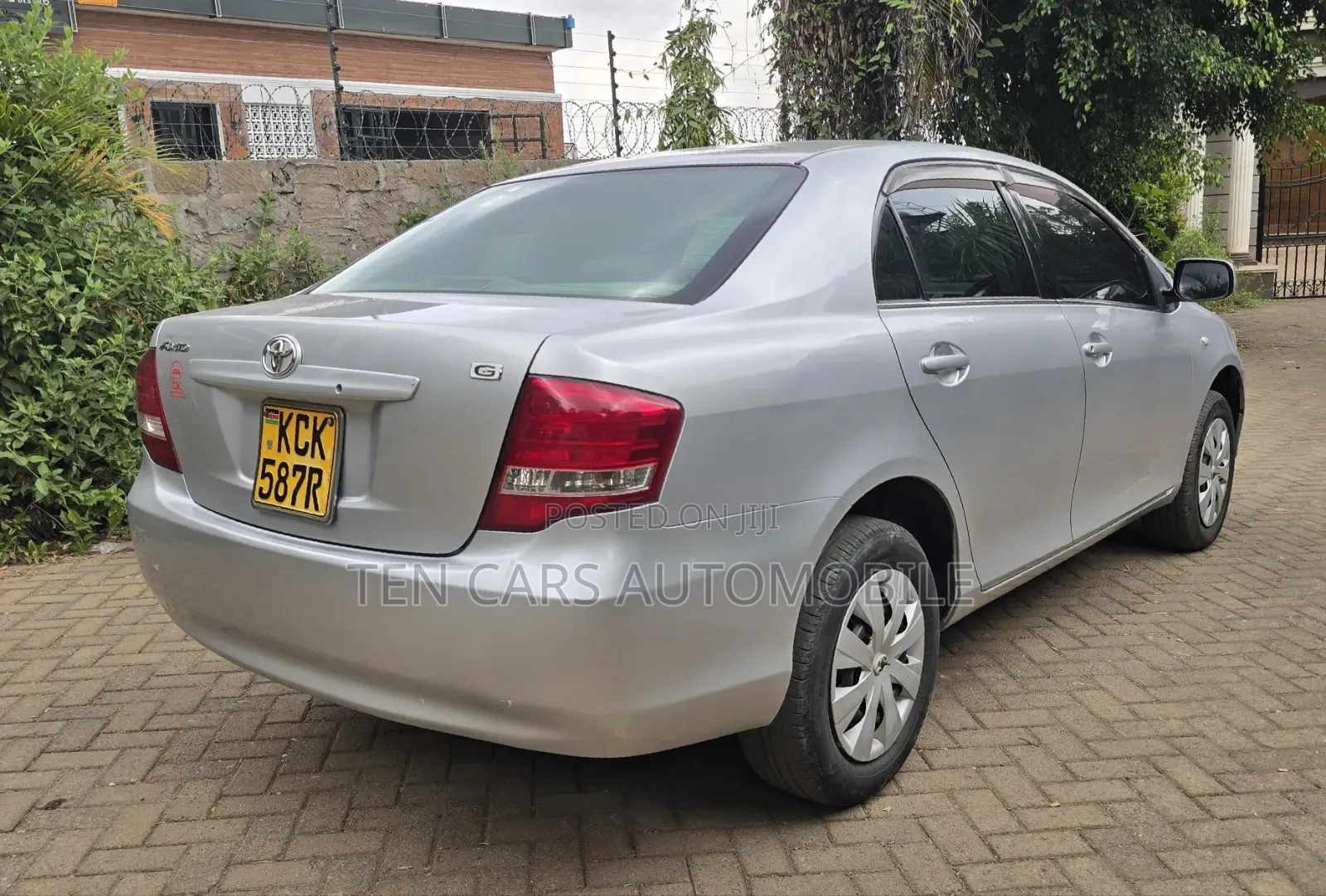 Toyota Axio 2009 Silver