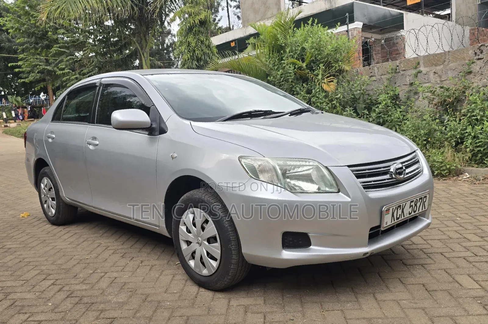 Toyota Axio 2009 Silver