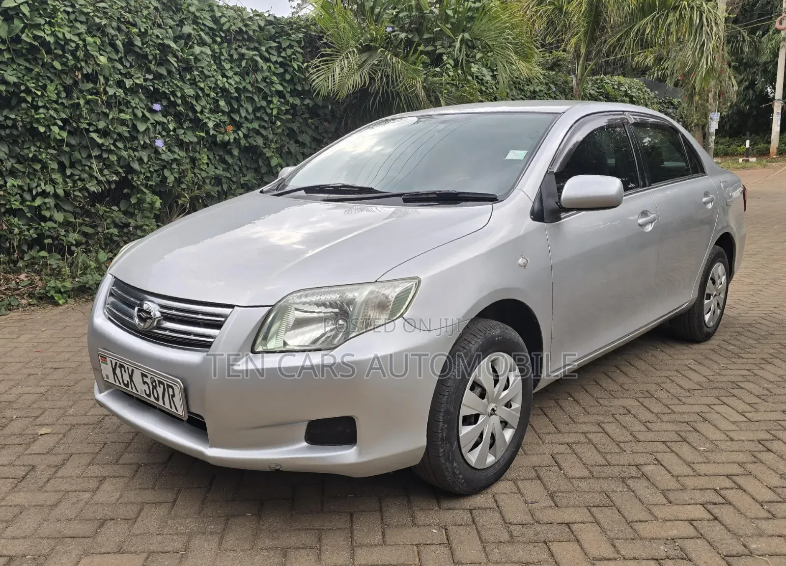 Toyota Axio 2009 Silver