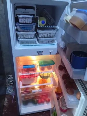 Fridge for Sale Lg in Good Condition