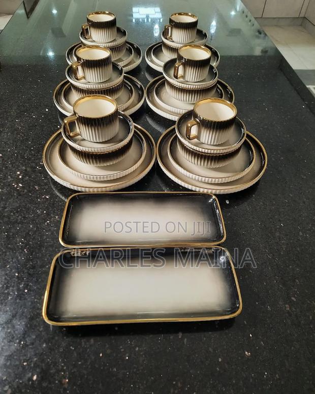 European Porcelain Dinner Set
32pcs Dinner Set