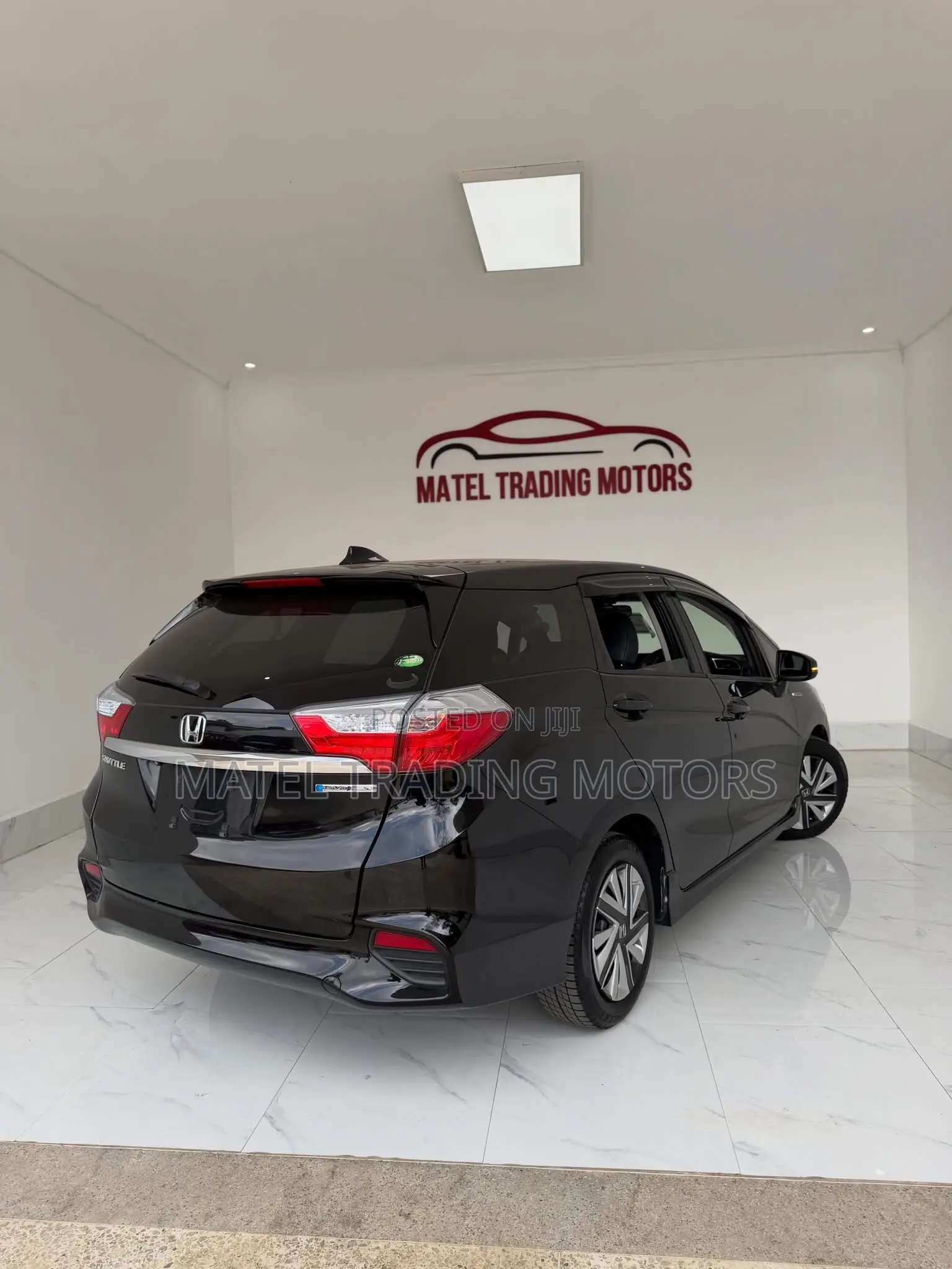 Honda Fit Shuttle 1.5 Hybrid 2WD 2019 Black
