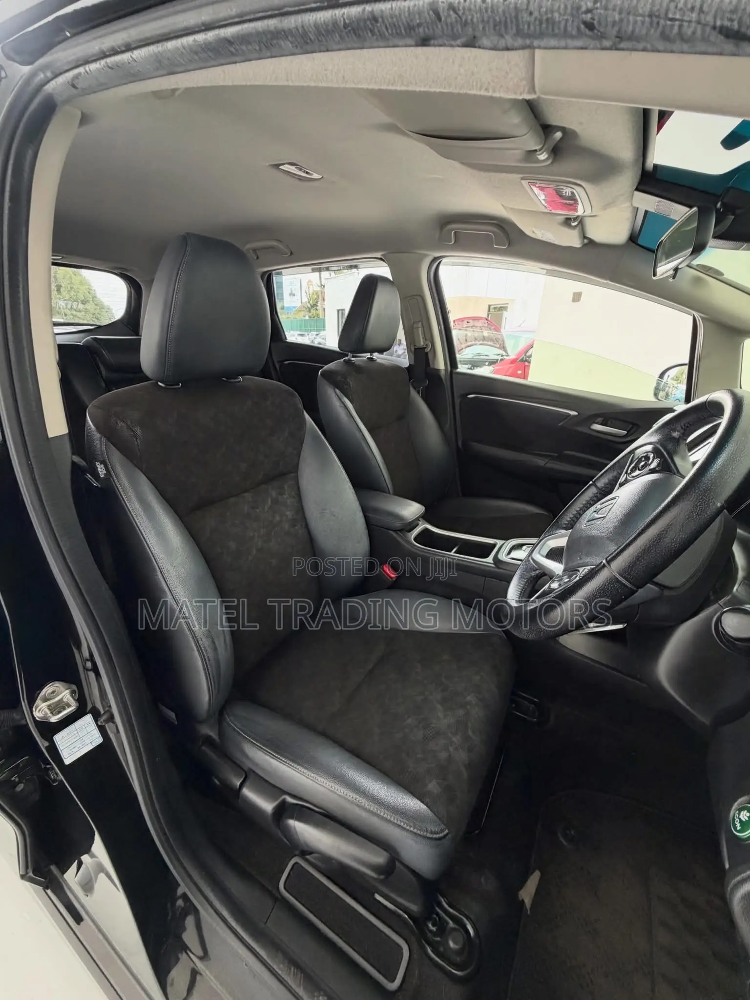 Honda Fit Shuttle 1.5 Hybrid 2WD 2019 Black