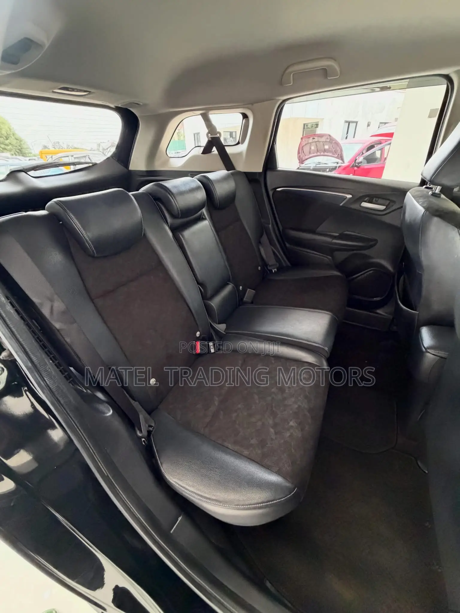Honda Fit Shuttle 1.5 Hybrid 2WD 2019 Black